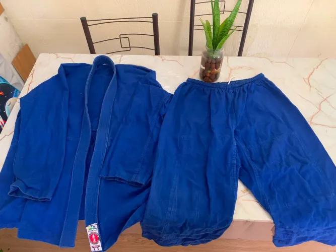 Kimono completo de judô tamanho 14 azul