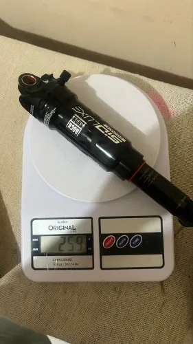 Shock traseiro RockShox SidLuxe Ultimate 210x50 compatível com trava Remota