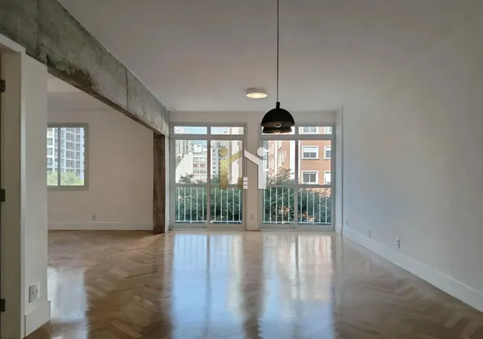 Apartamento reformado no jardim america com 142m², 2 suítes e 2 vagas