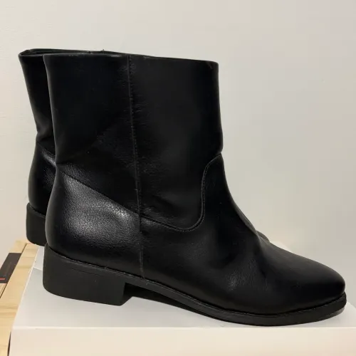 Bota preta courino tamanho 37 cano curto