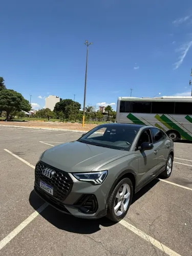 Audi Q3 SPB Perf. Black 2.0 TFSI Tipt. Quat. 2022