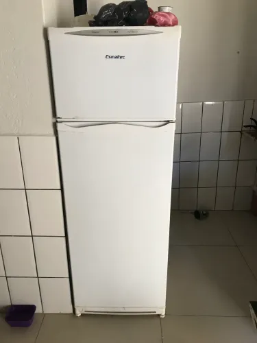 Geladeira 110 usada