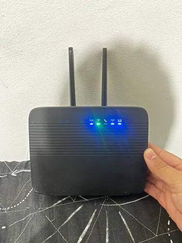 Modem Roteador WNC WLD71-T5B 4G com Wi-Fi e 4 Portas LAN