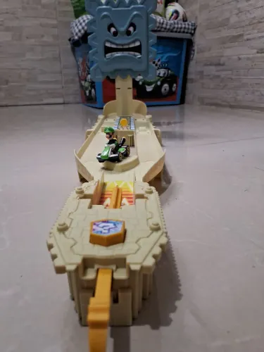 Vendo Pista de carrinho Hot Weels Mário Kart Ruínas