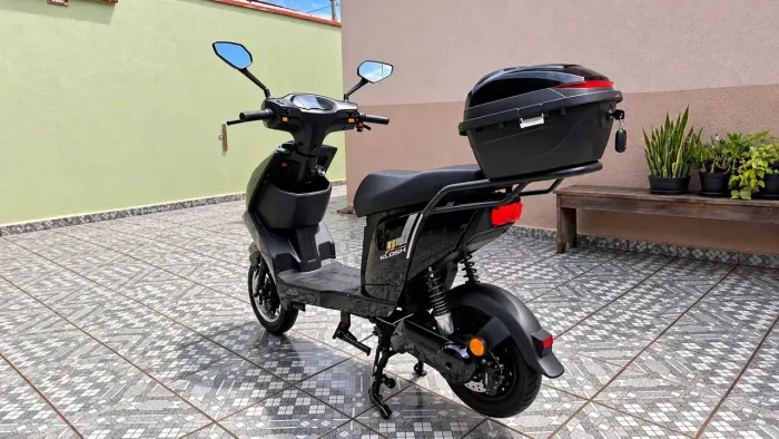 Moto elétrica Klosh HIT 1000W | Apenas 40 km | Praticamente nova