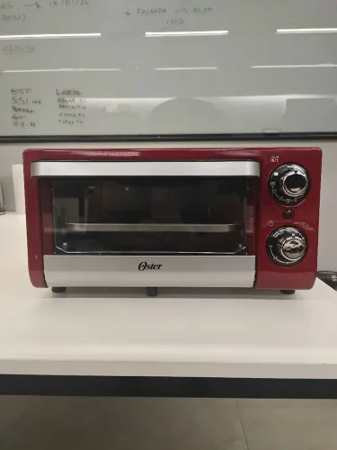 Forno elétrico Oster vermelho