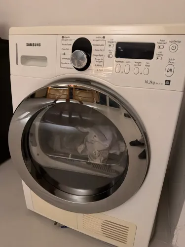 Máquina de secar roupas Samsung - retirada de peças 