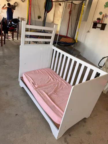 Berço americano + colchão 