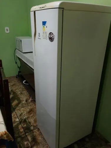 GELADEIRA ELECTROLUX 262L - R$ 600 - OPORTUNIDADE