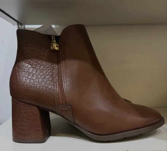Bota Mondare
