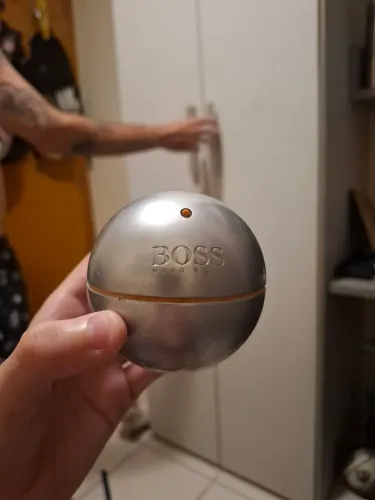 Perfume hugo boss TENHO A MAIS DE 20 ANOS, PERFUME ANTIGO FORA DA VALIDADE CHEIRO UNICO