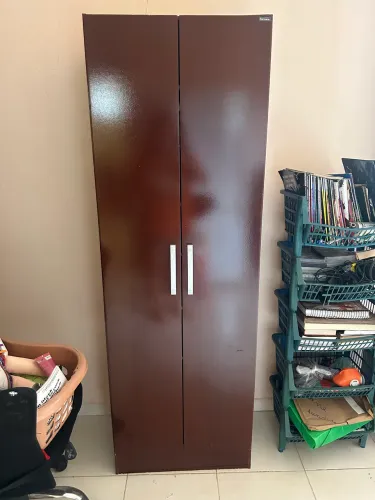 Sapateira em bom estado