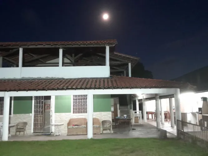 4/4 JAUÁ LADO OPOSTO A PRAIA ANUAL 3.300 OU TEMPORADA sexta a domingo1.200 até 15 pessoas 