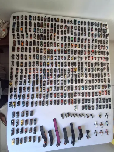 HOT WHEELS - ALL BLACK