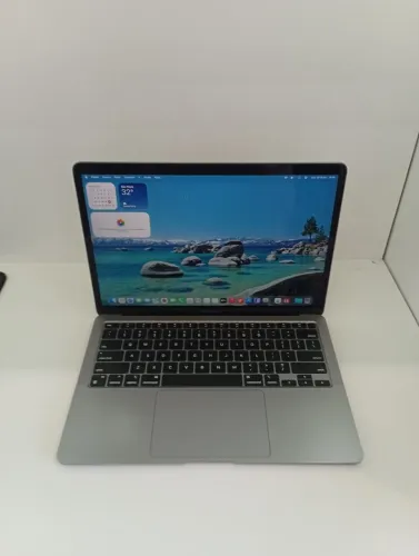 MacBook Air M1 2020