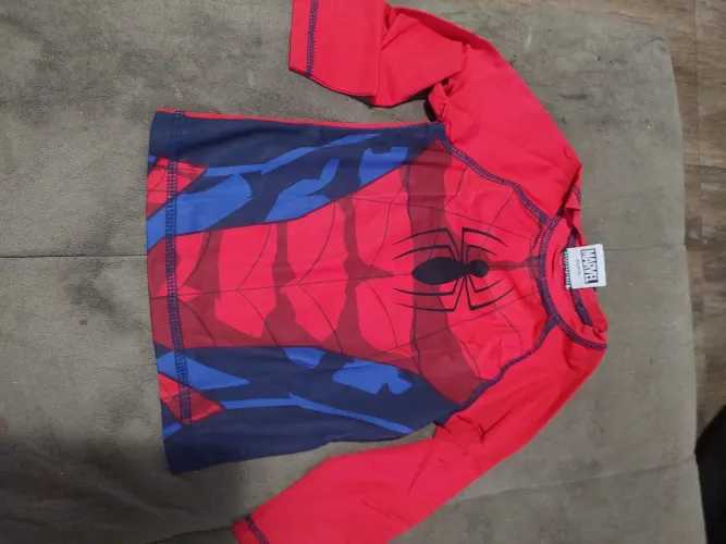 Blusa proteção UV homem aranha