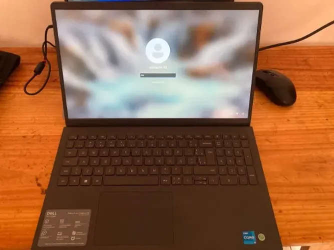 Notebook Dell Inspiron 15 i5 16gb ram tela ips 120hz