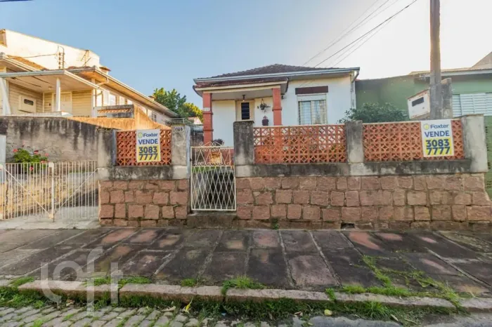 Casa à venda em Vila Ipiranga com 90 m², 3 quartos, 2 vagas