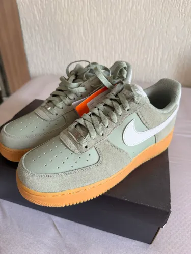 Tênis Air Force 1 ?07 LV8