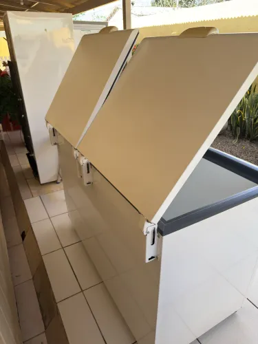 Freezer horizontal