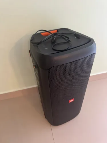 Caixa JBL partybox 300, Bluetooth, Menos da metade do preço!