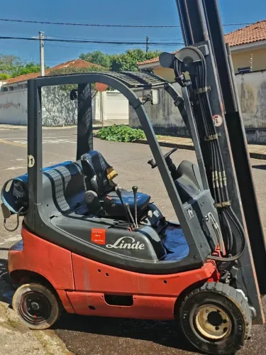 Empilhadeira Linde