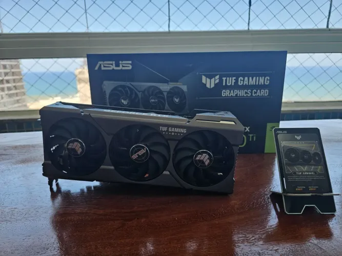 RTX 4060 Ti 8GB ASUS TUF Gaming OC - 3 Fans - Impecável + Caixa