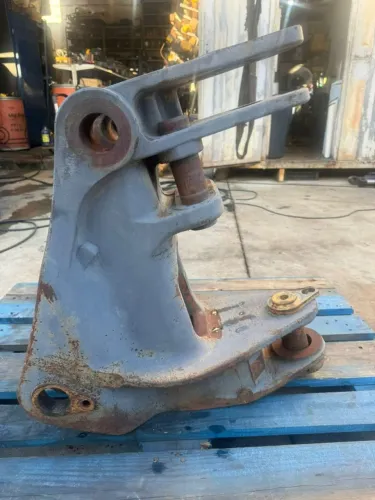 Cara de cavalo retroescavadeira Volvo BL60B/70B p/n  VOE 15645739