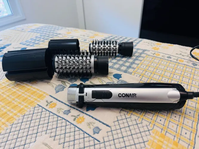 Escova alisadora Conair