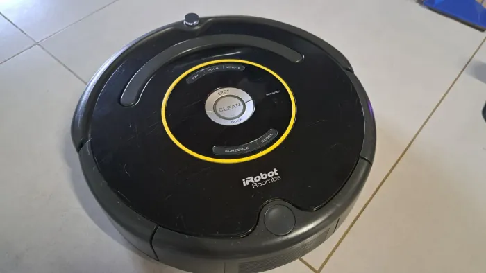 Robô aspirador iRobot Roomba 650