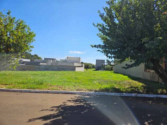 Terreno Condomínio Villagio D Italia 
