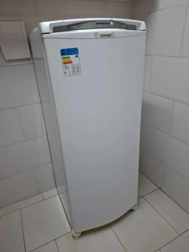 Geladeira Colsul Frost Free 300 Litros 