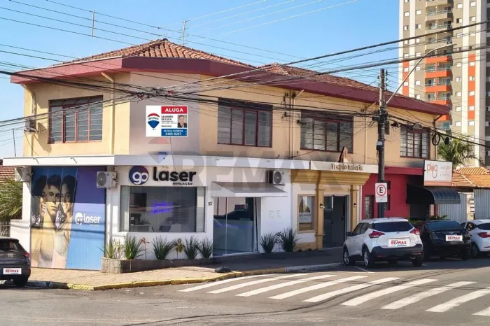 Sala comercial sobre loja com 37m² em frente ao Poupatempo no centro de Nova Odessa.