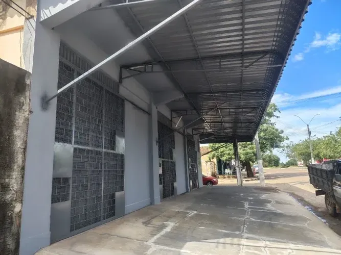 Imóvel comercial na folha 15, 224m2