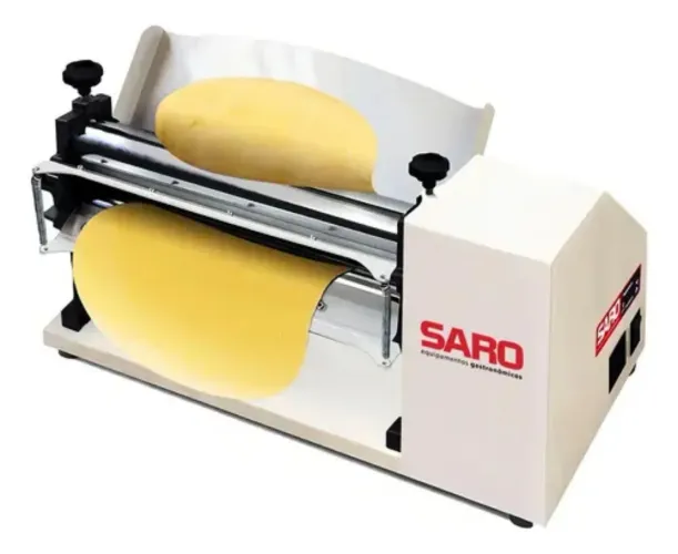 CILINDRO DE MASSAS SARO 40 CM ? USADO EM BOM ESTADO