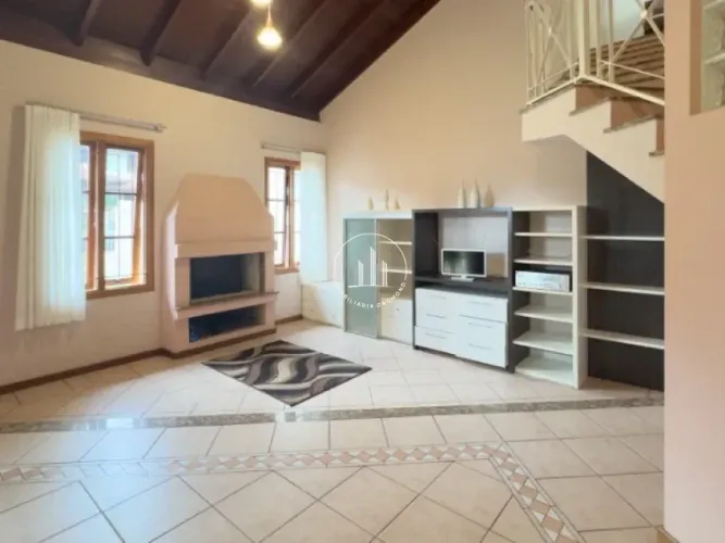 Casa com 5 quartos, 3 vagas e 307.97m² - CEN
