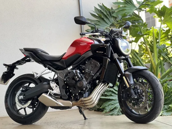 Honda Cb650 r e-clutch 2027