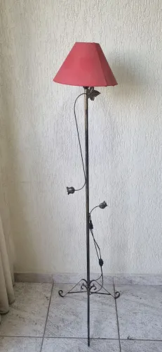 Luminária de chão Retrô 80,00