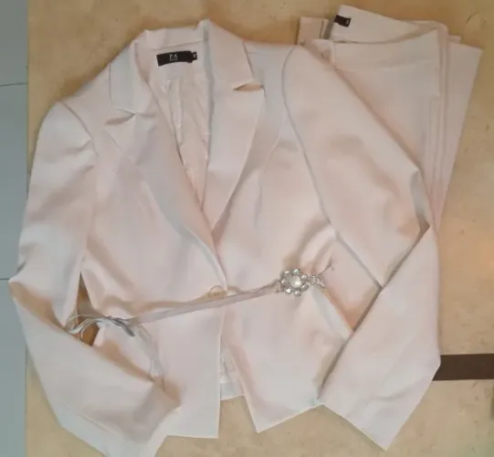 Desapego Tailleur PA Concept Blazer e Calça Branco Gelo tam 40