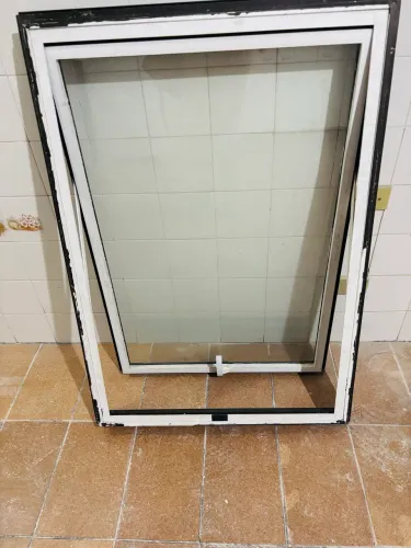 Vitro basculante alumínio