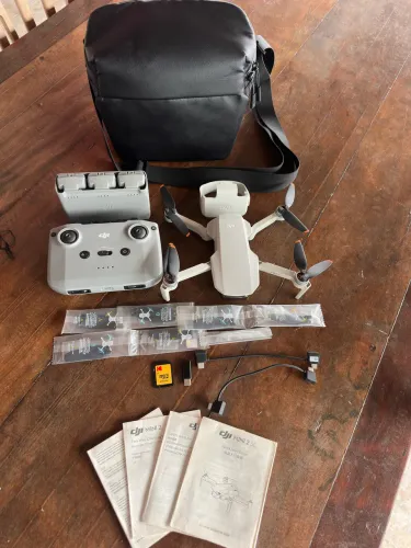 Drone DJI Mini 2 SE Combo Fly More
