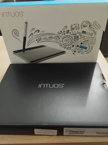 Mesa digitalizadora/ tablet INTUOS WACOM - nova 