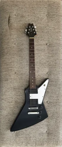 Guitarra Explorer Dolphin