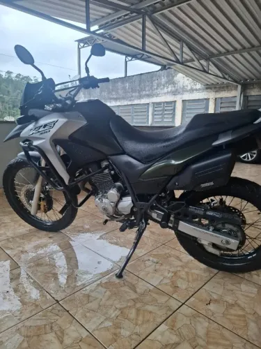 Xre 300 único dono muito nova uso somente para lazer