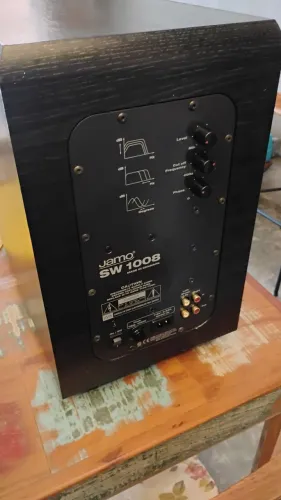 Subwoofer jamo 1008