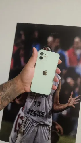 IPHONE 12