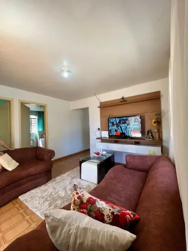 Imóvel para venda possui 450 metros quadrados com 5 quartos em Setor Santos Dumont - Goiân