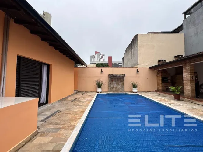 Casa na Vila Assunção | 4 Dormitórios, Piscina Aquecida e 12 Vagas