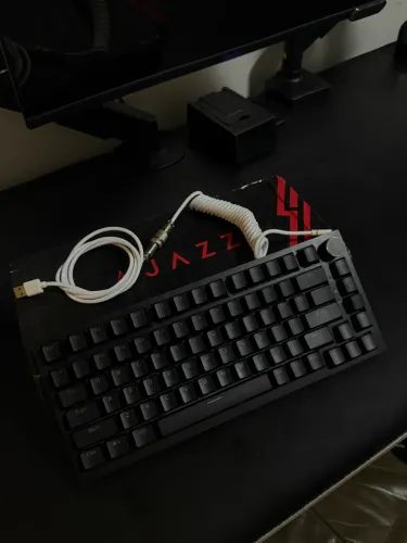 Teclado mecânico Ajazz ak820 estado de novo