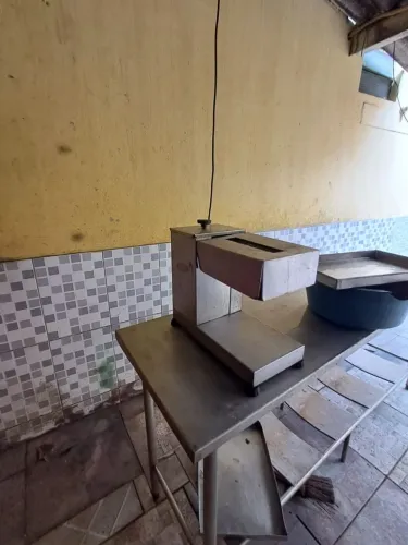 Vendo batedor de Bife Industrial.
